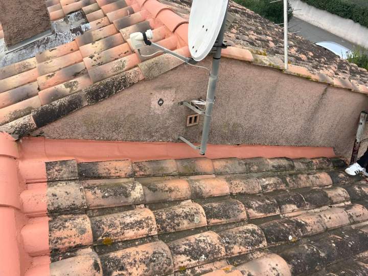 Toiture à démousser Montpellier